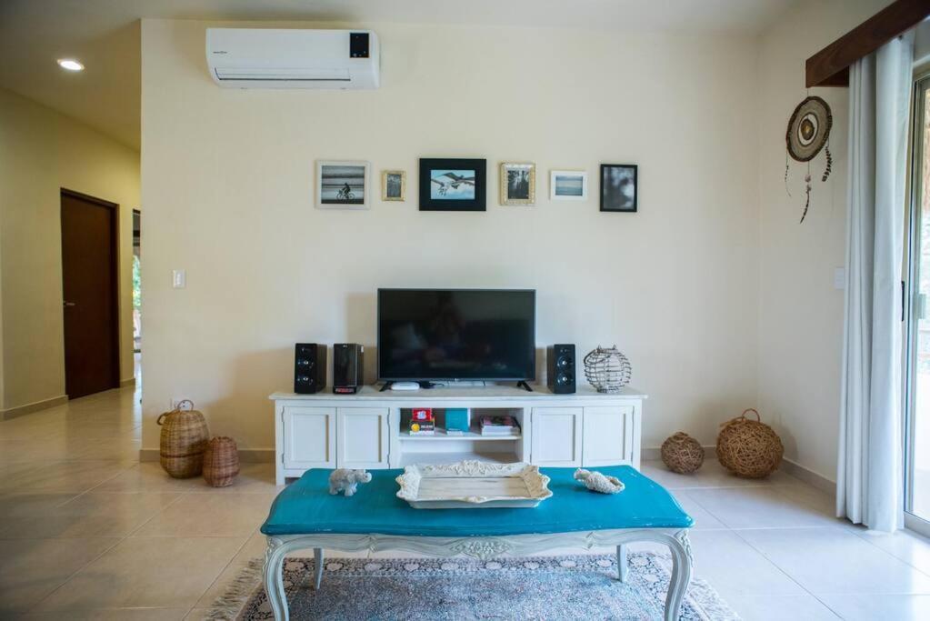 Penthouse With Private Rooftop Terrace, Hot Tub, And Community Pool *