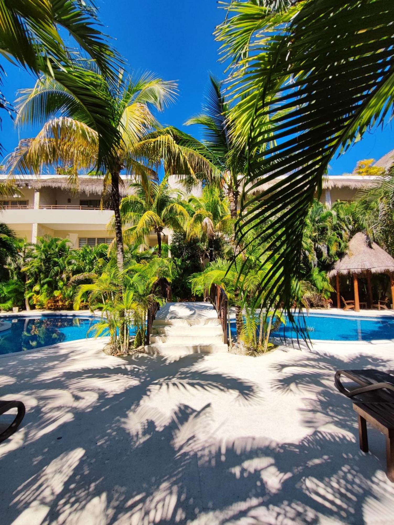 Appartement Penthouse With Private Rooftop Terrace, Hot Tub, And Community Pool *