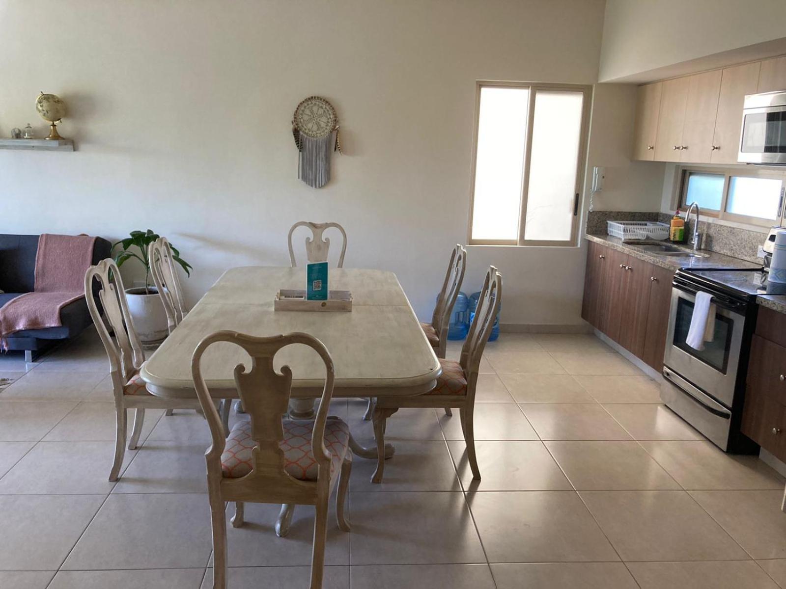 Appartement Penthouse With Private Rooftop Terrace, Hot Tub, And Community Pool